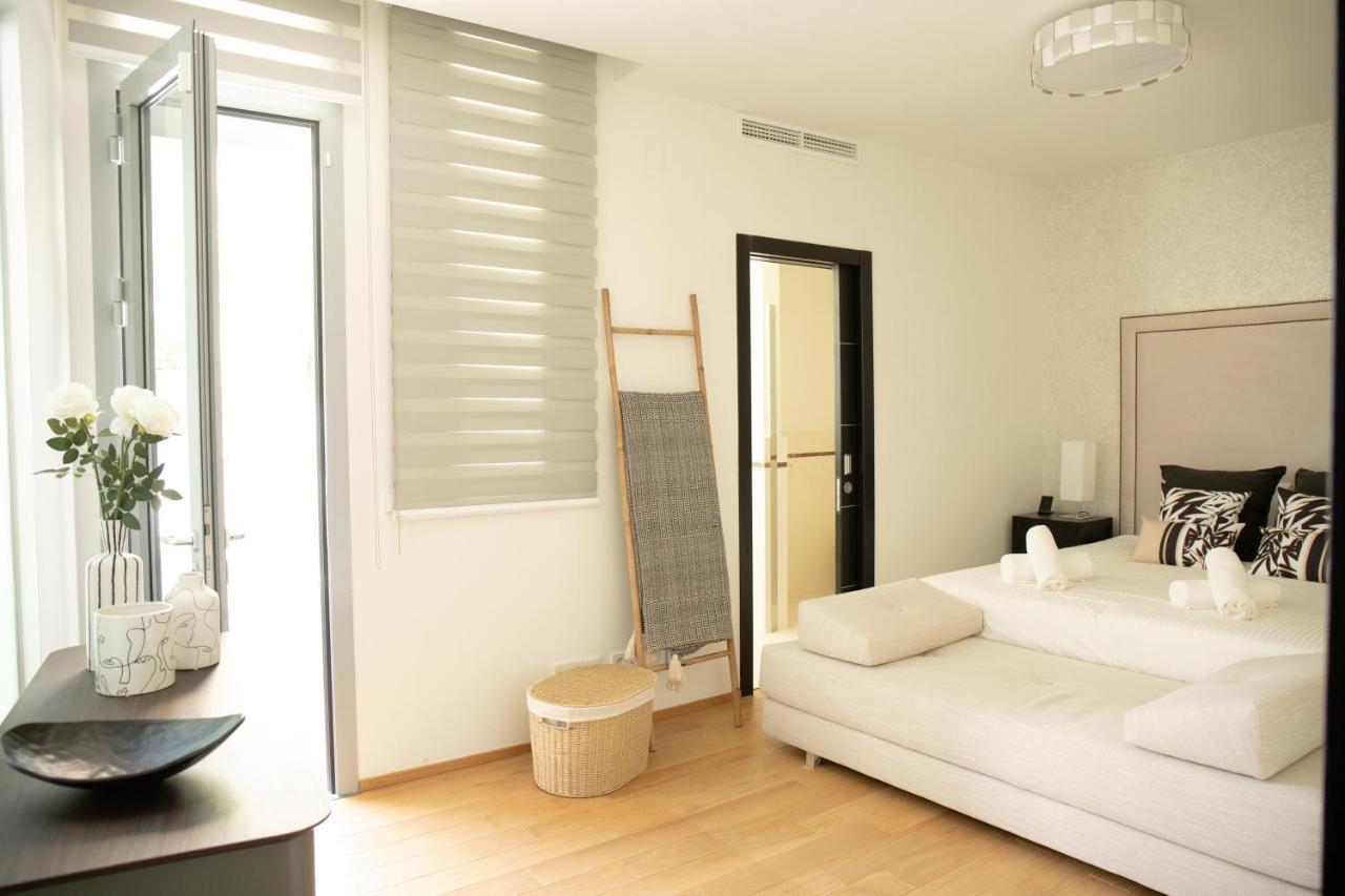 Luxurious 2 Bedroom Townhouse In Sierra Blanca Marbella Exteriör bild